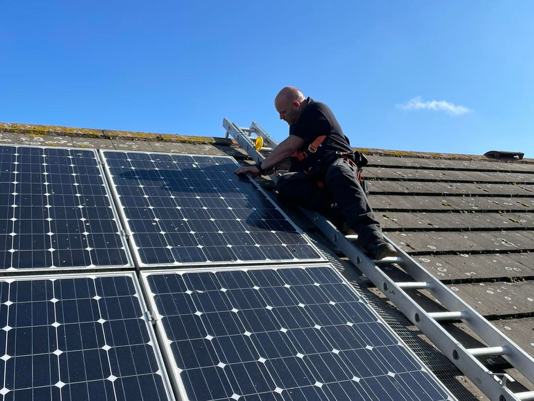 Maximize Energy Savings with Tailored Commercial solar Nottingham Packages